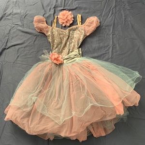 Ballet tutu with hair piece